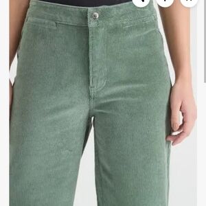 Liz Claiborne Olive Green Corduroy Slim Fit Pants - Size 8 Good Condition